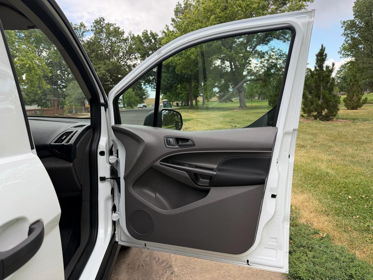 Ford Transit Connect Cargo Van XL LWB 2022