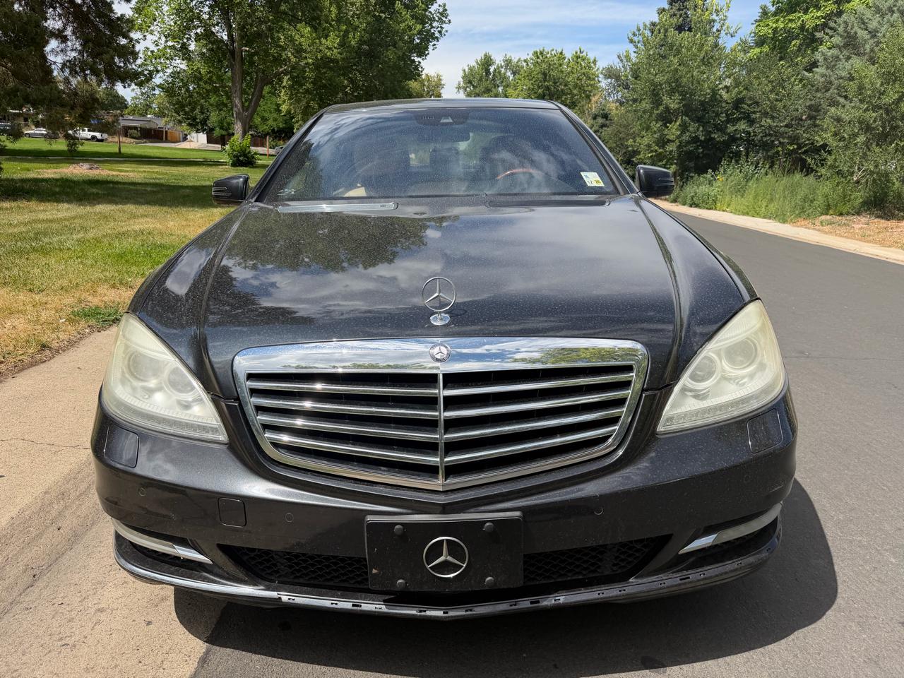Mercedes-Benz S-Class S550 4-MATIC 2013