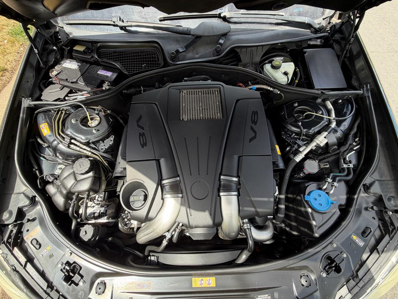Mercedes-Benz S-Class S550 4-MATIC 2013