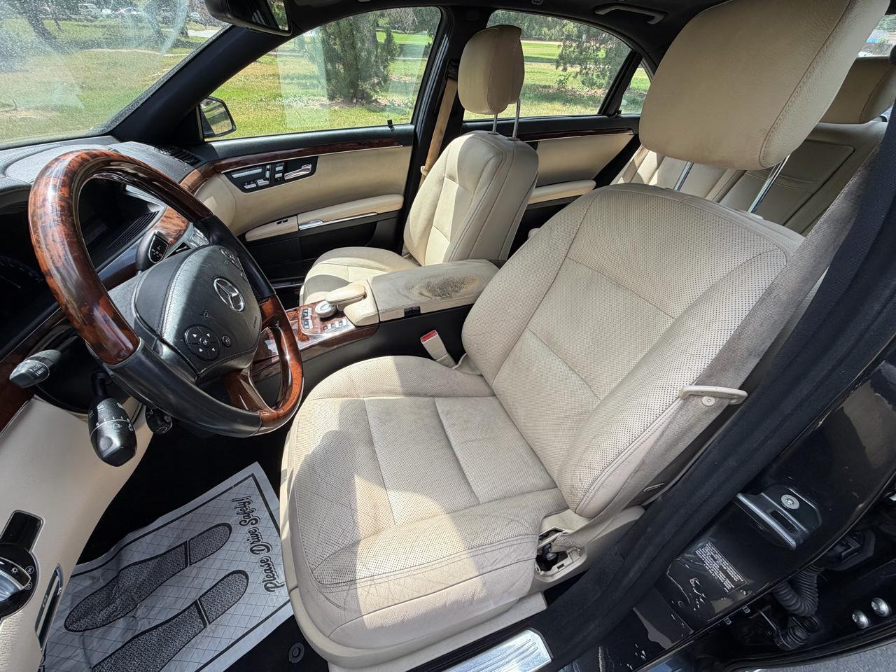 Mercedes-Benz S-Class S550 4-MATIC 2013