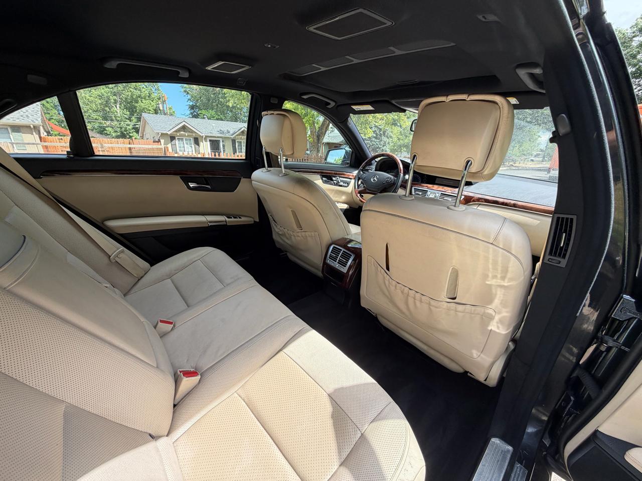 Mercedes-Benz S-Class S550 4-MATIC 2013