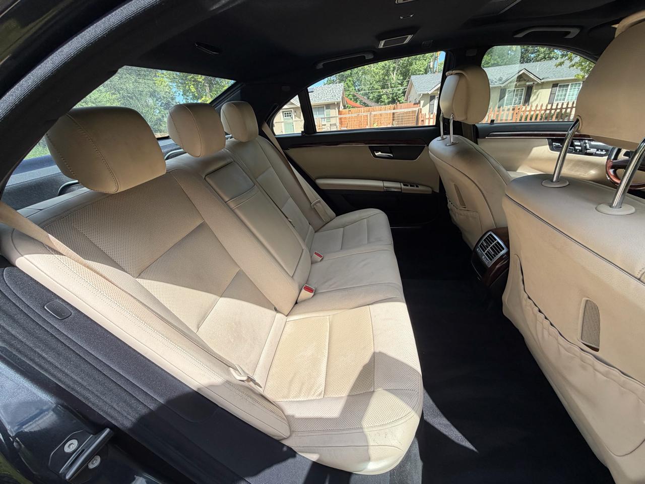 Mercedes-Benz S-Class S550 4-MATIC 2013