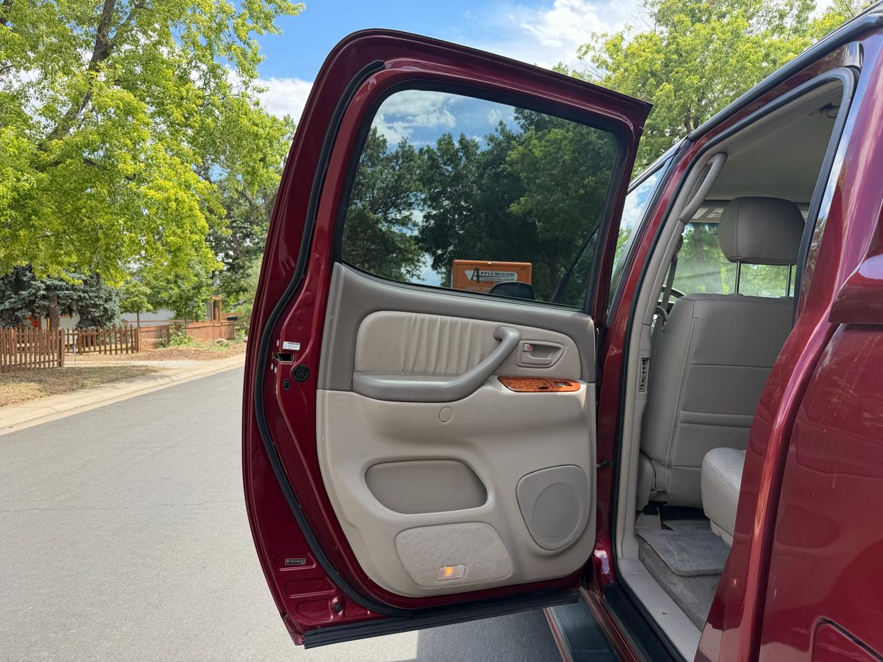 Toyota Tundra Limited Double Cab 4WD 2005