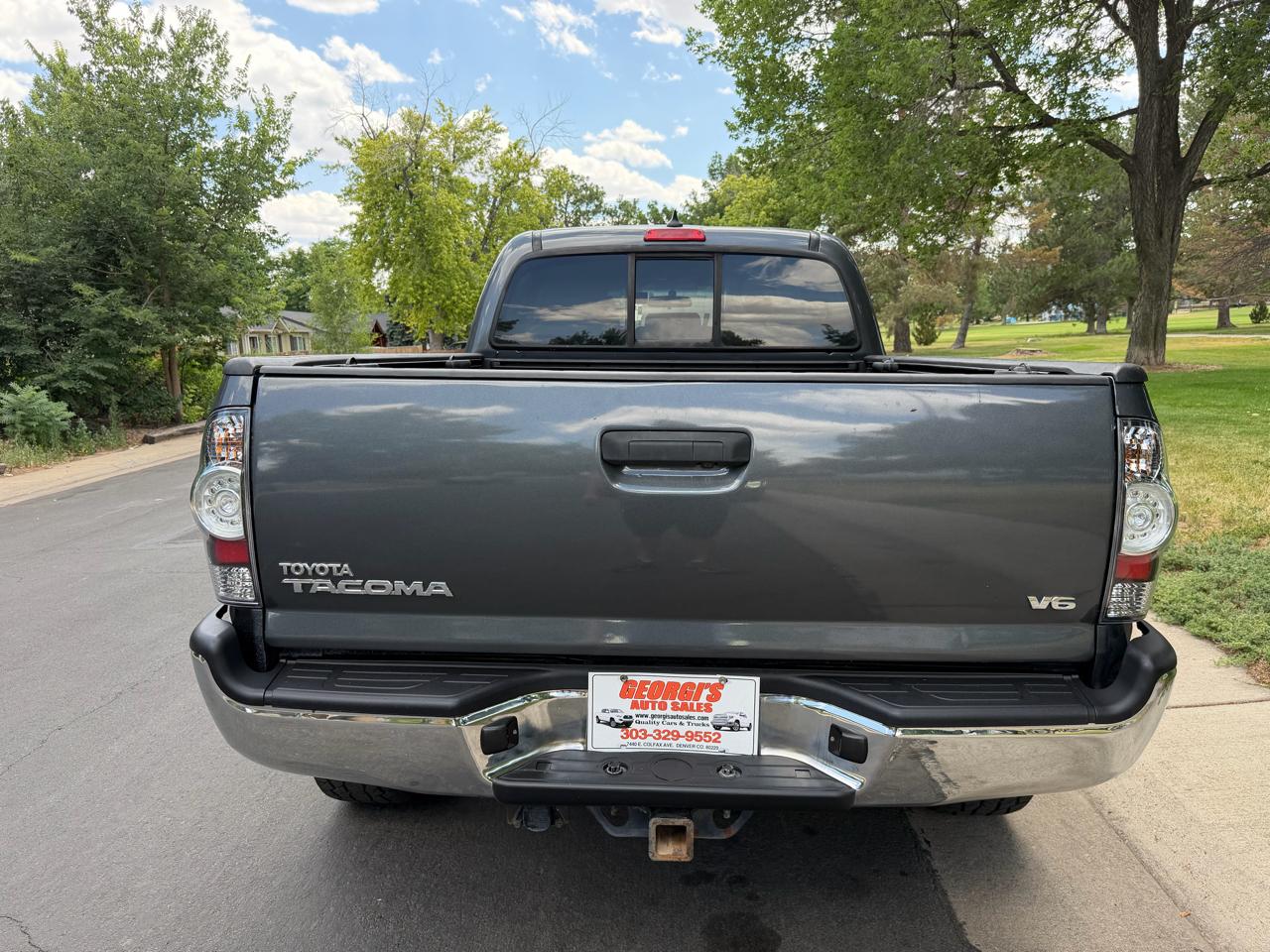 Toyota Tacoma Double Cab Long Bed V6 5AT 4WD 2015