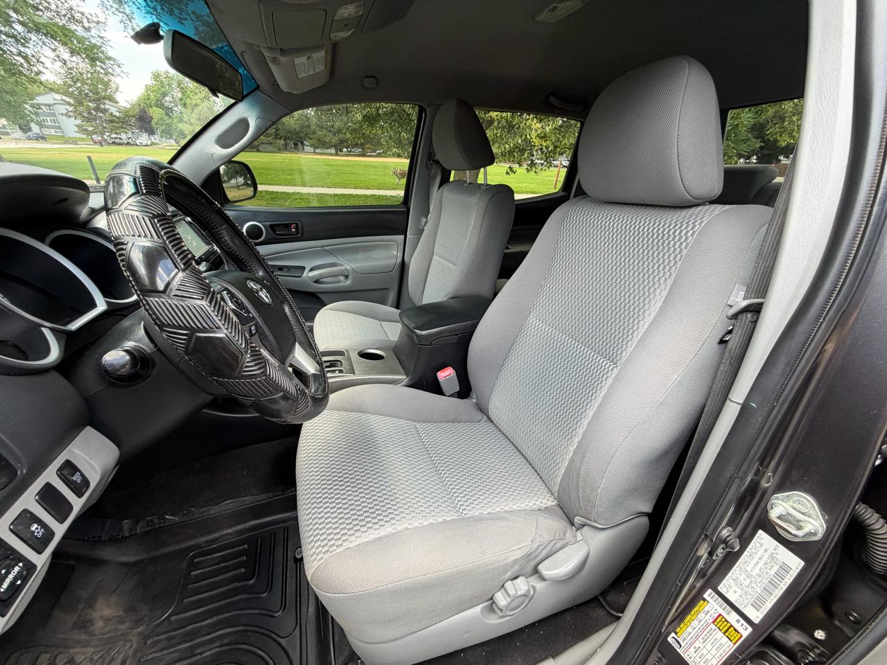 Toyota Tacoma Double Cab Long Bed V6 5AT 4WD 2015