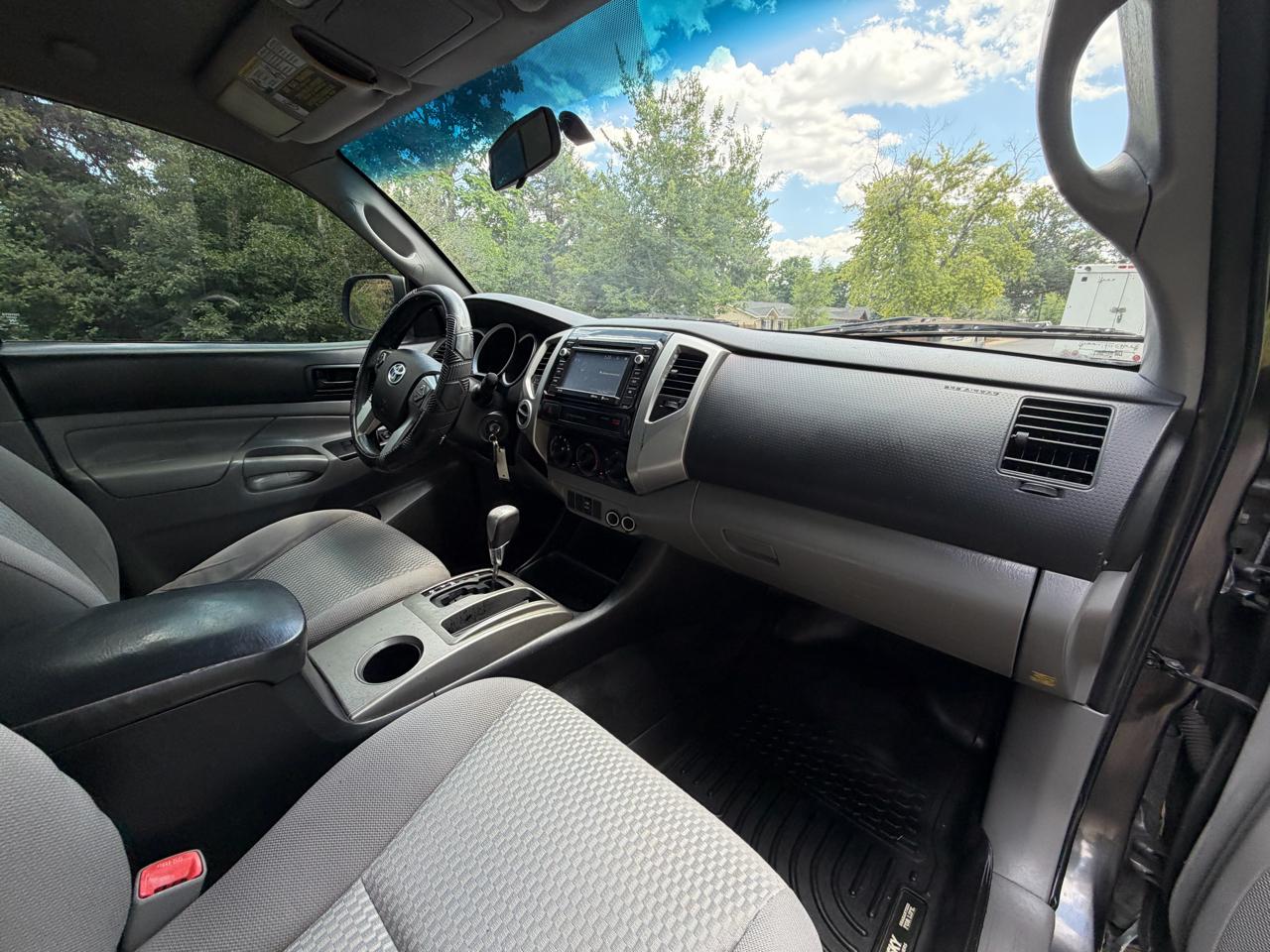 Toyota Tacoma Double Cab Long Bed V6 5AT 4WD 2015