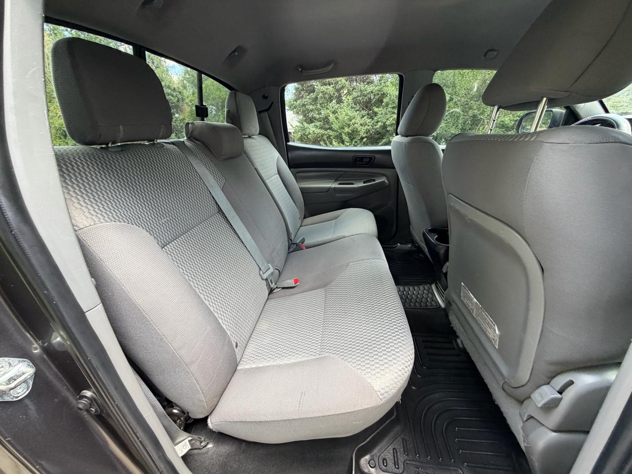 Toyota Tacoma Double Cab Long Bed V6 5AT 4WD 2015