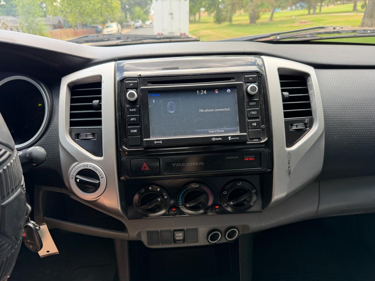 Toyota Tacoma Double Cab Long Bed V6 5AT 4WD 2015