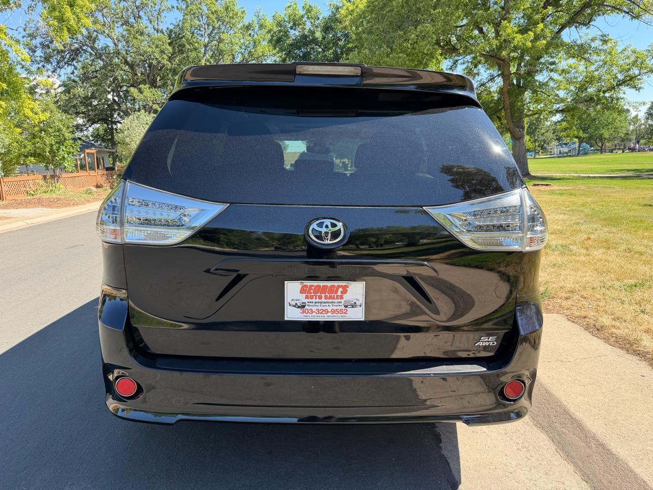 Toyota Sienna SE 7-Passenger AWD 2020