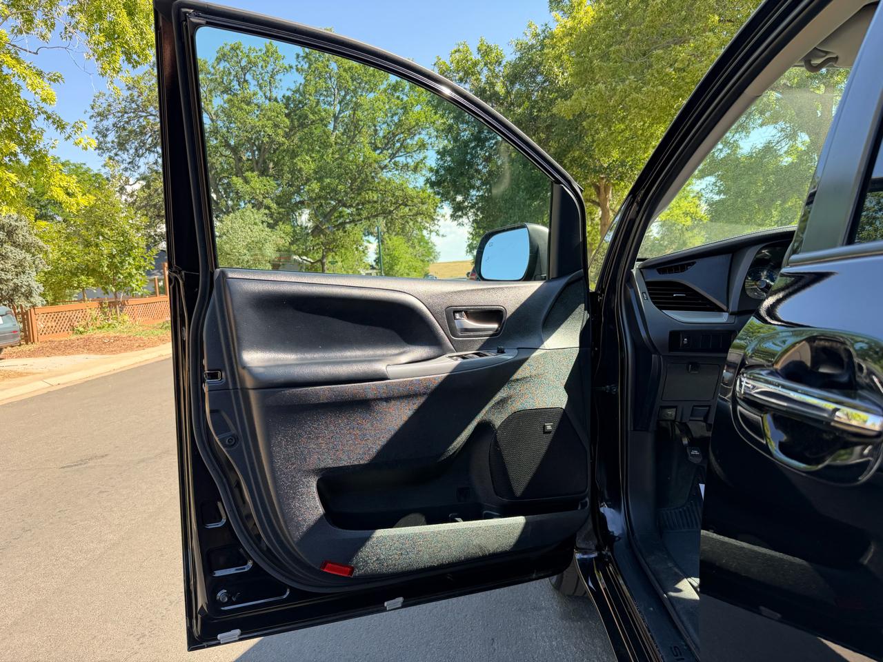 Toyota Sienna SE 7-Passenger AWD 2020