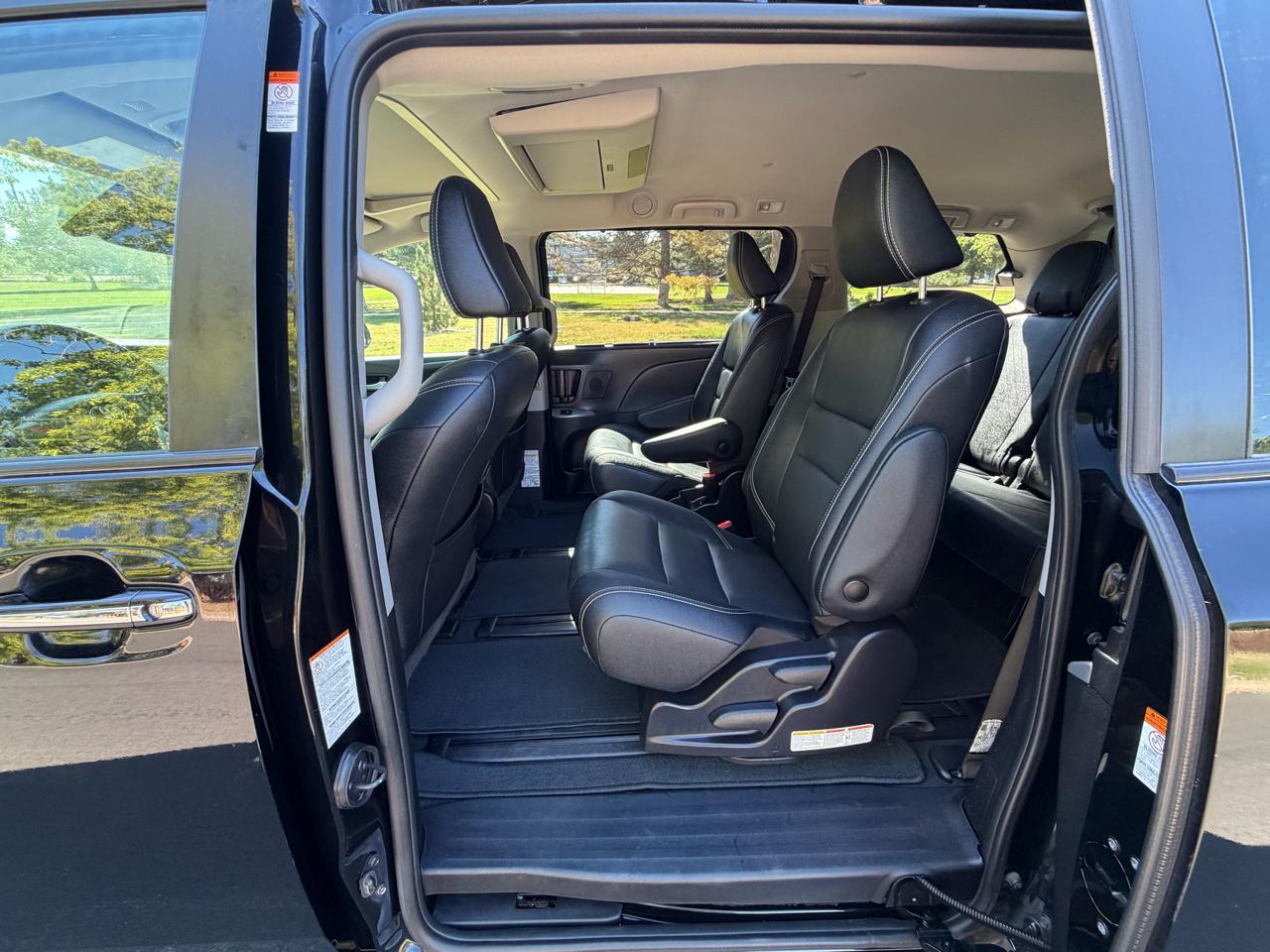 Toyota Sienna SE 7-Passenger AWD 2020