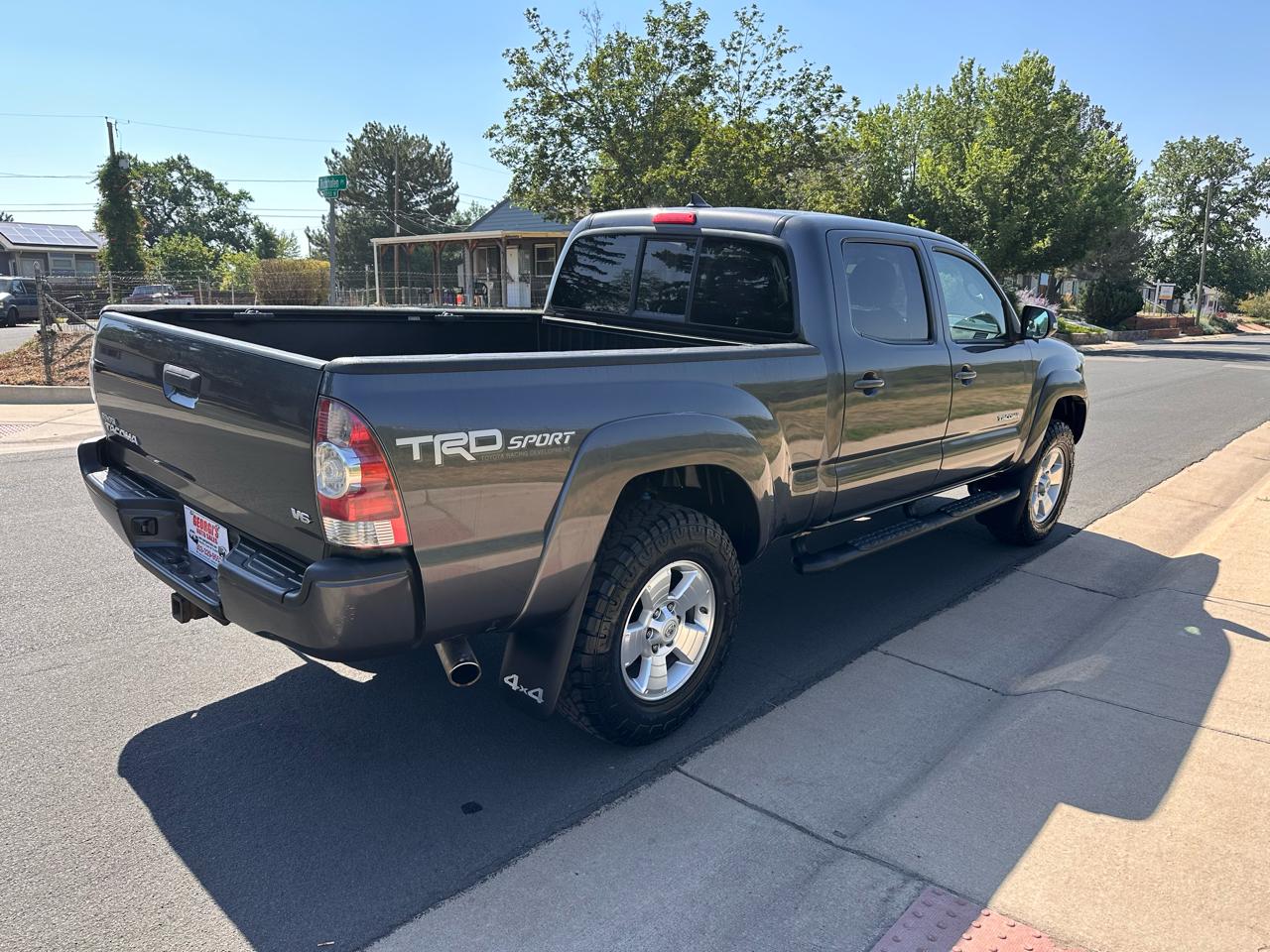 Toyota Tacoma Double Cab Long Bed V6 5AT 4WD 2015