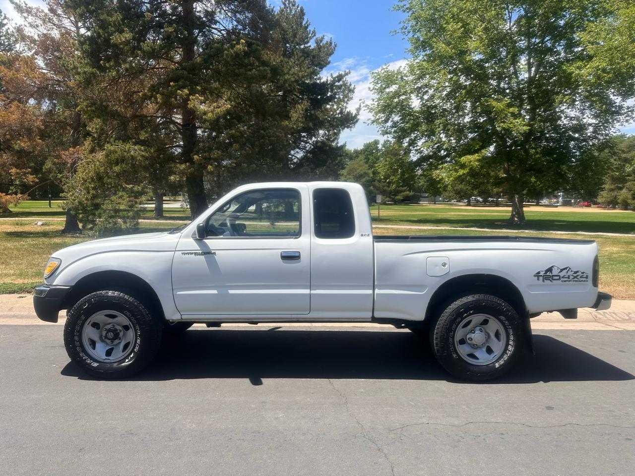 Toyota Tacoma 4WD 1999