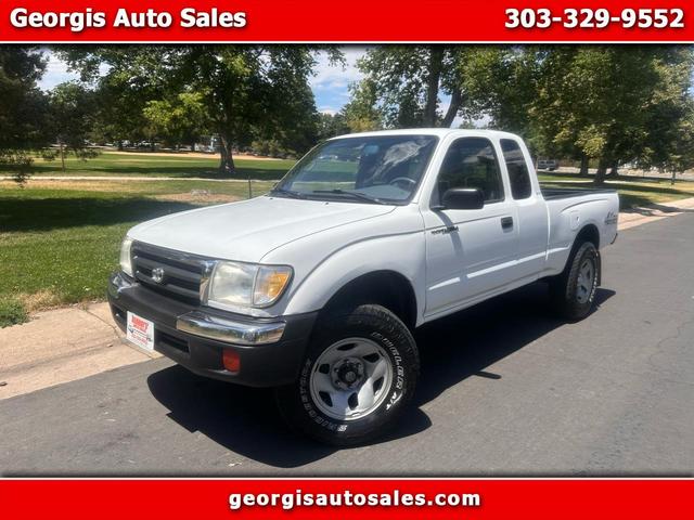 White 1999 Toyota Tacoma Pickup Truck Four-Wheel Drive Automatic