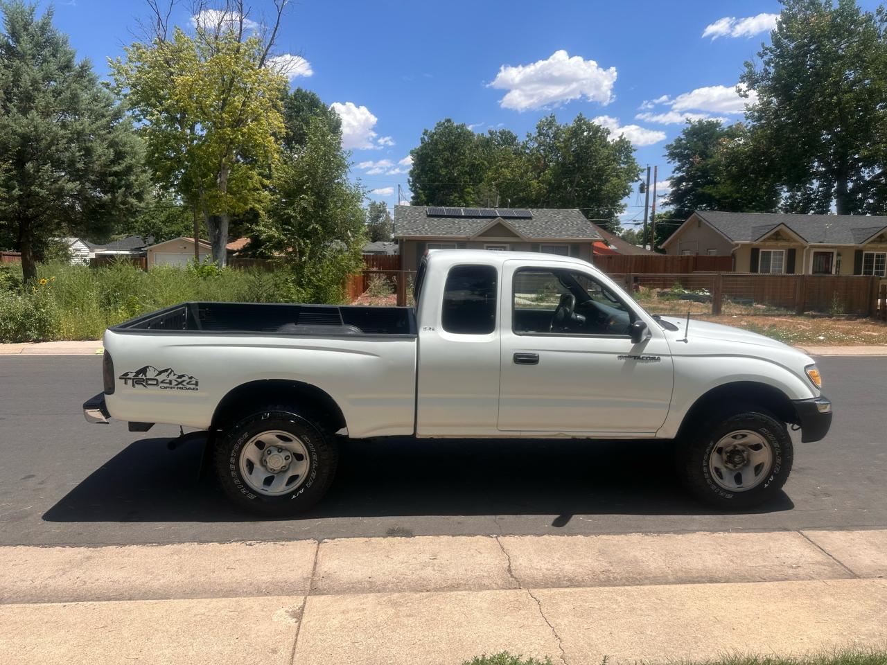 Toyota Tacoma 4WD 1999