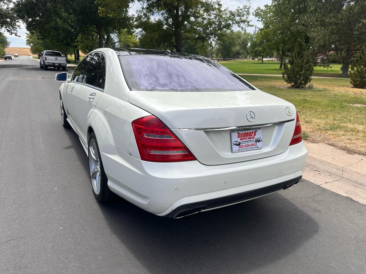 Mercedes-Benz S-Class S550 4-MATIC 2013