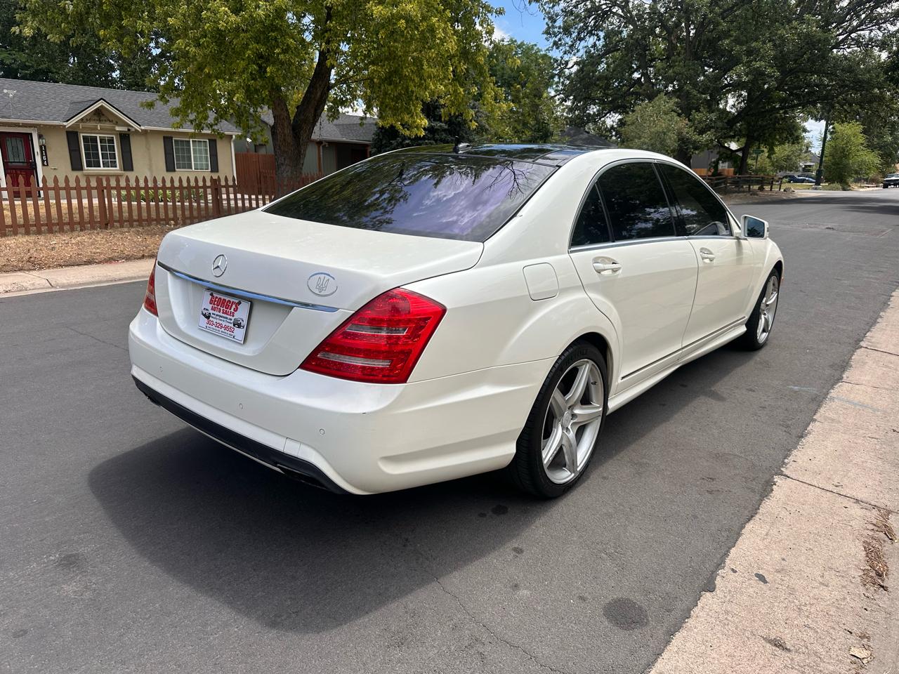 Mercedes-Benz S-Class S550 4-MATIC 2013