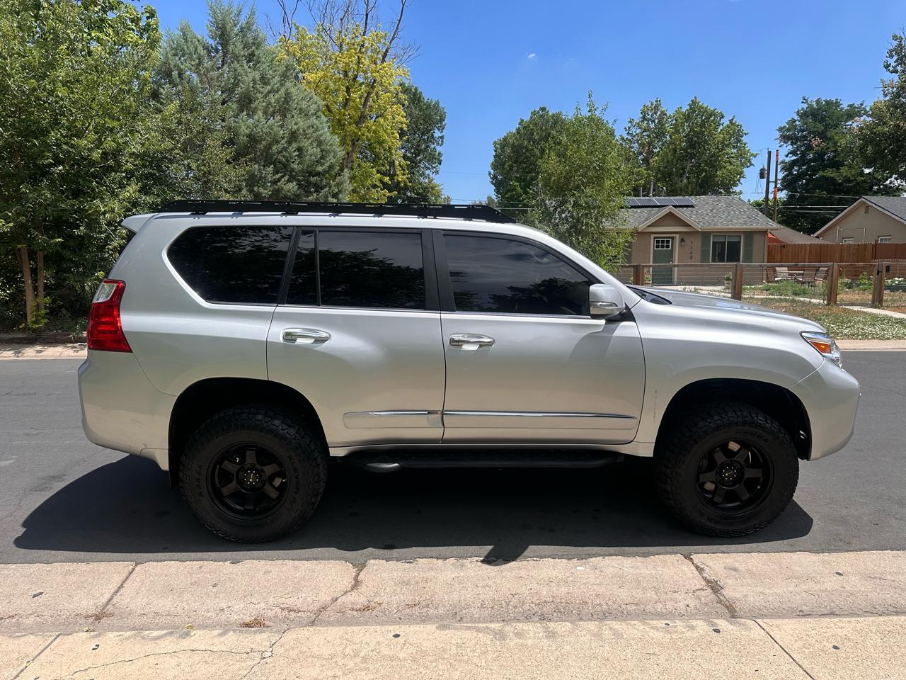 Lexus GX 460 Sport Utility 2012