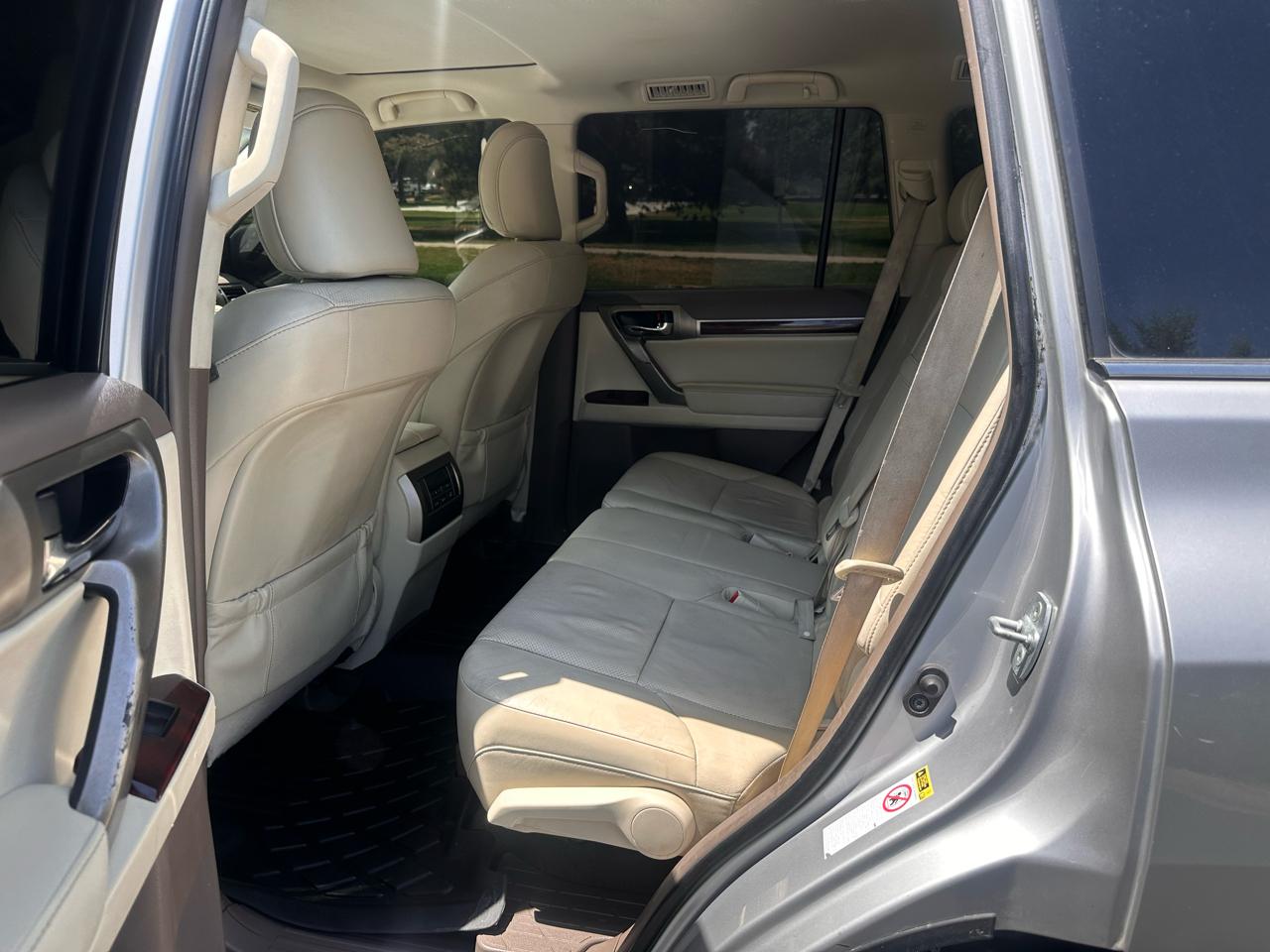 Lexus GX 460 Sport Utility 2012