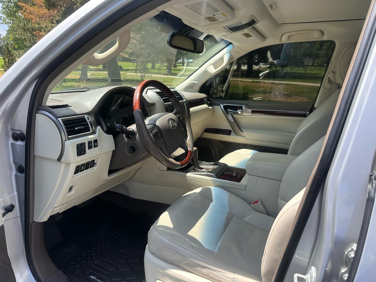 Lexus GX 460 Sport Utility 2012