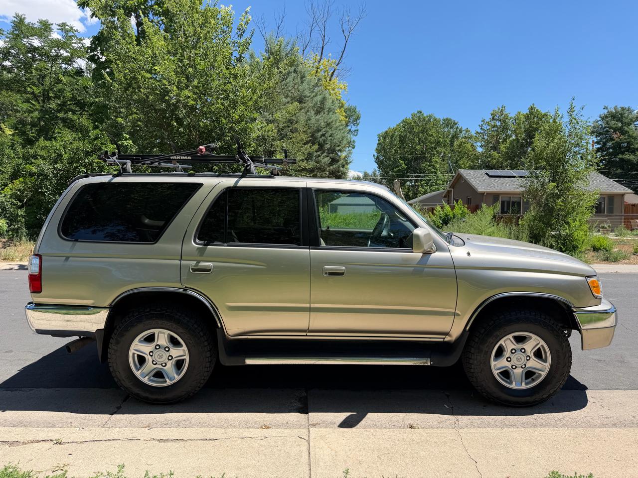 Toyota 4Runner SR5 4WD 2002