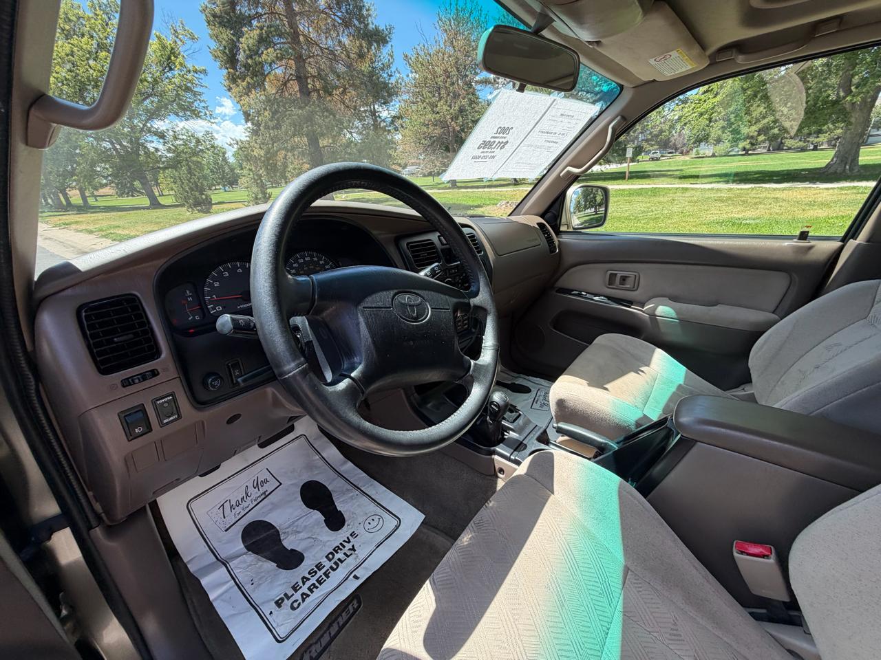 Toyota 4Runner SR5 4WD 2002