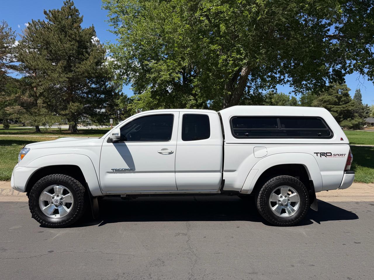 Toyota Tacoma Access Cab V6 6MT 4WD 2015
