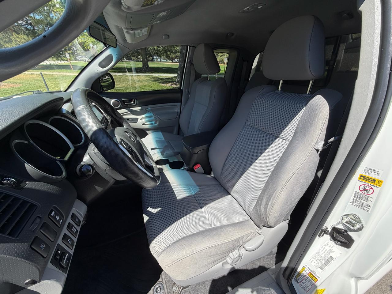 Toyota Tacoma Access Cab V6 6MT 4WD 2015