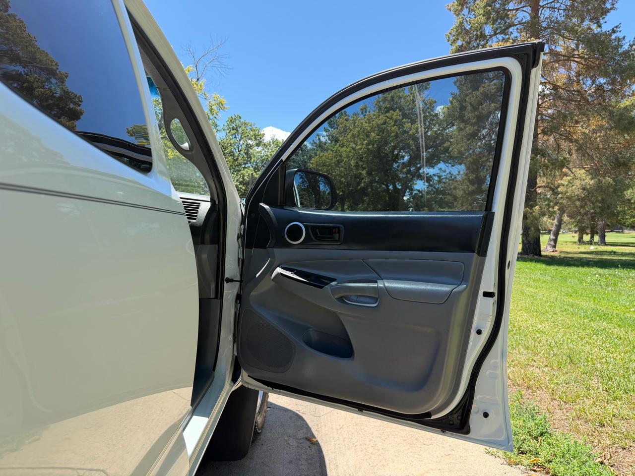 Toyota Tacoma Access Cab V6 6MT 4WD 2015