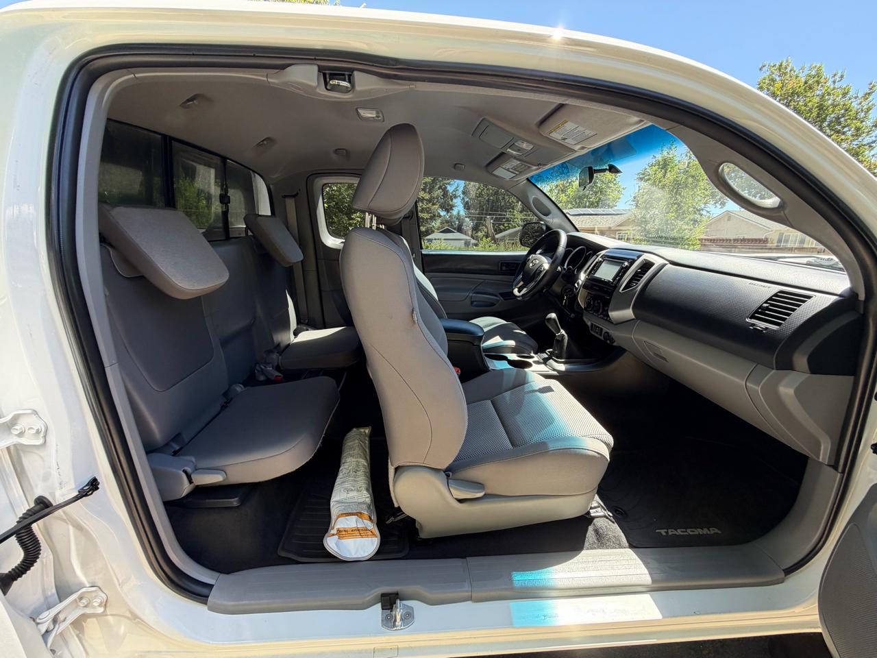 Toyota Tacoma Access Cab V6 6MT 4WD 2015