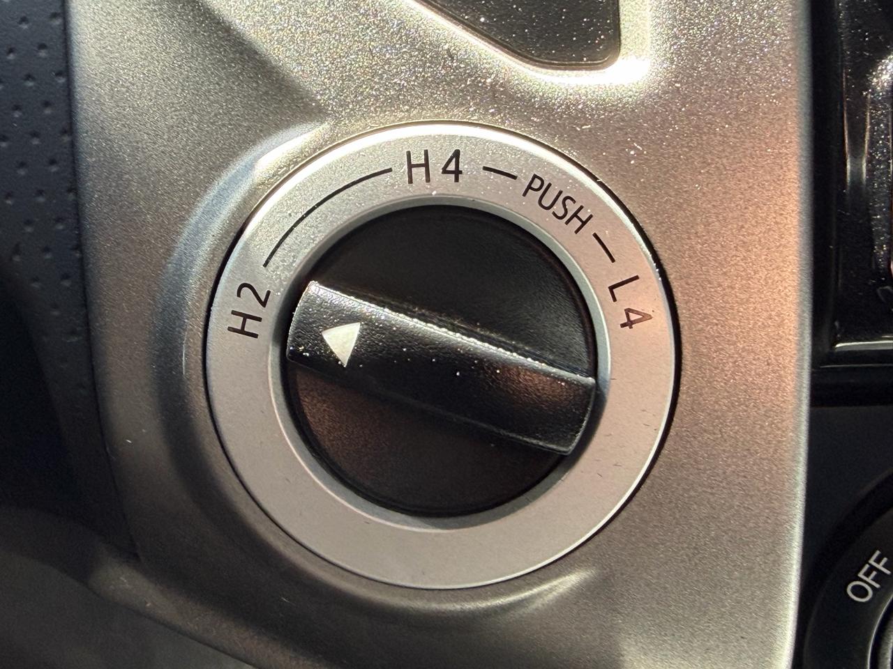Toyota Tacoma Access Cab V6 6MT 4WD 2015