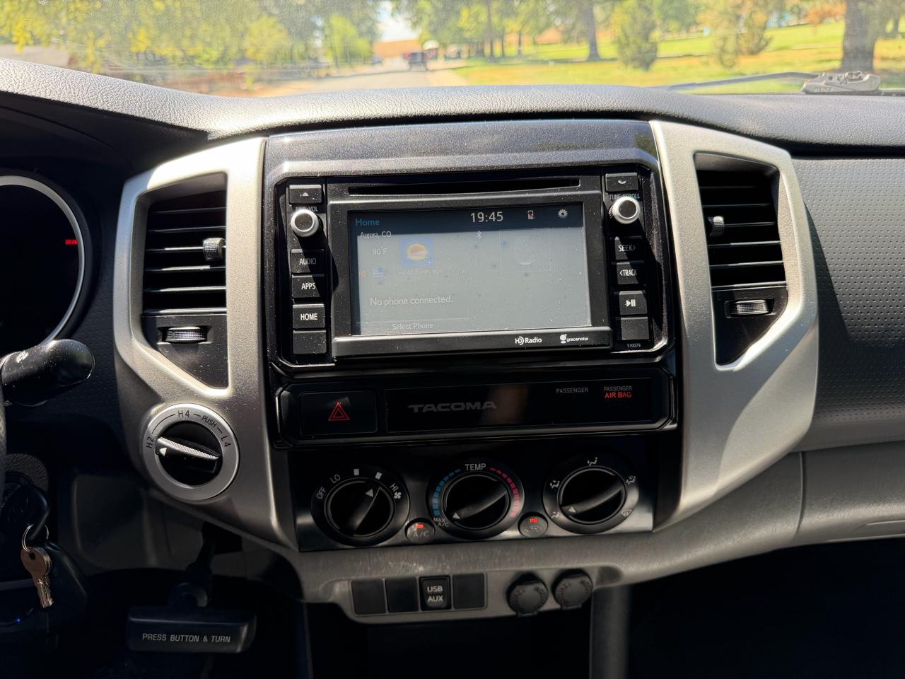 Toyota Tacoma Access Cab V6 6MT 4WD 2015