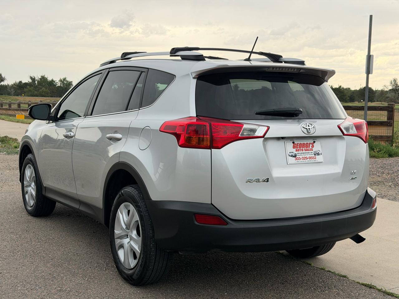 Toyota RAV4 LE AWD 2015