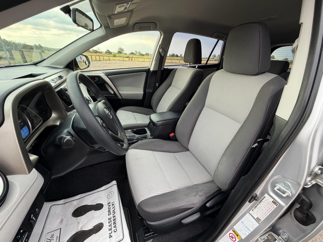 Toyota RAV4 LE AWD 2015