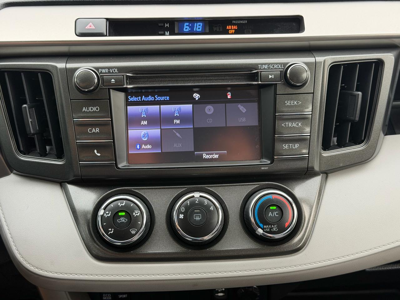 Toyota RAV4 LE AWD 2015