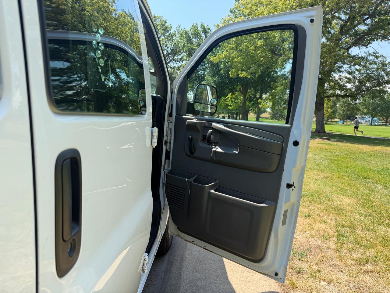 Chevrolet Express 1500 AWD Cargo 2013