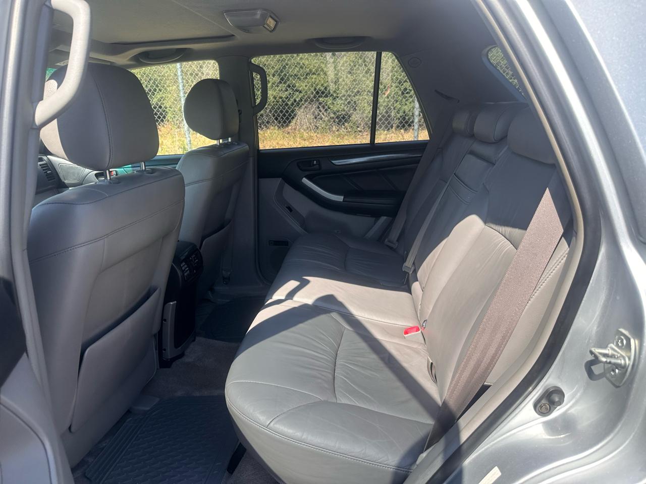 Toyota 4Runner Limited 4WD 2004