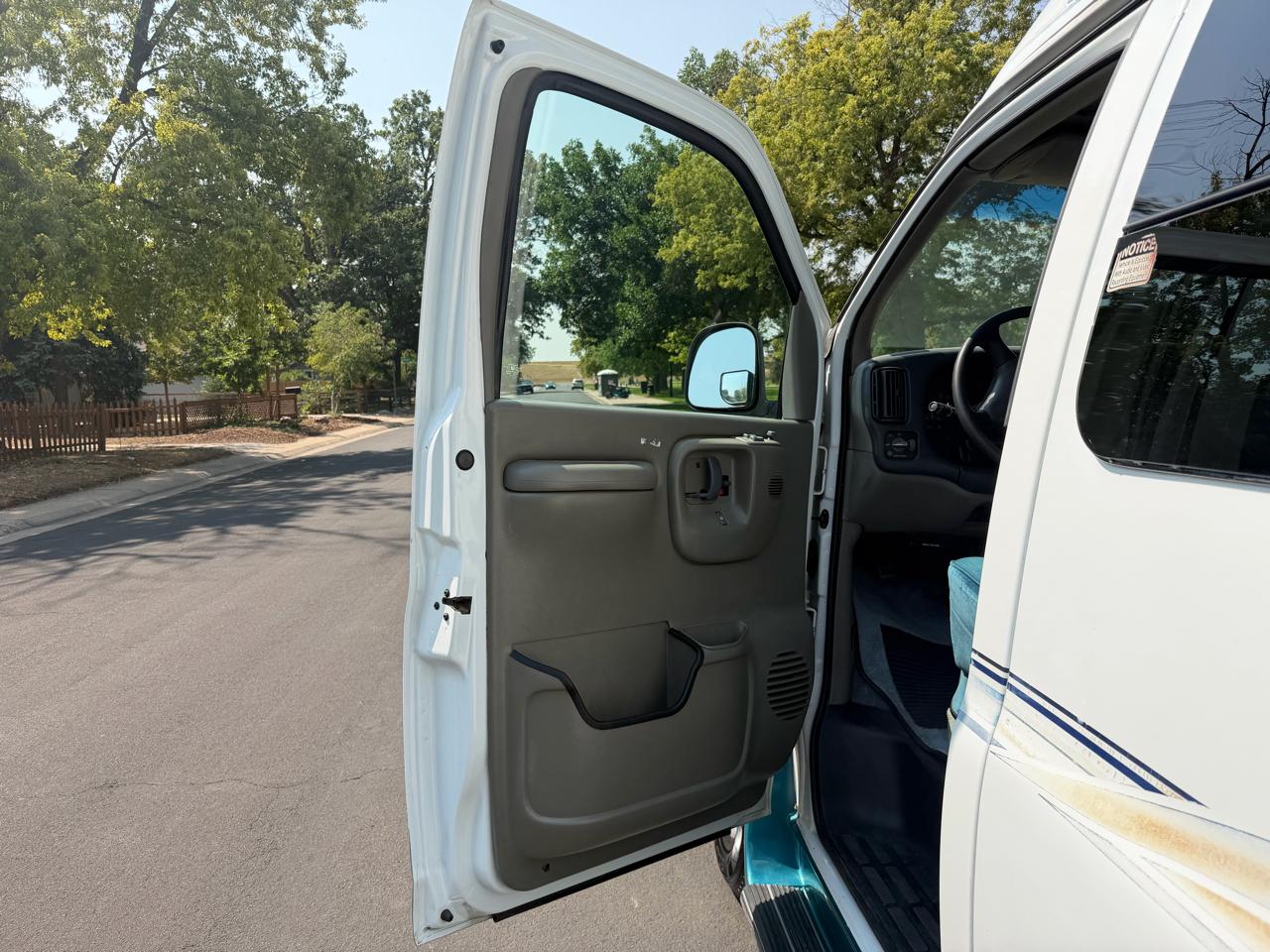 Chevrolet Express G3500 2000