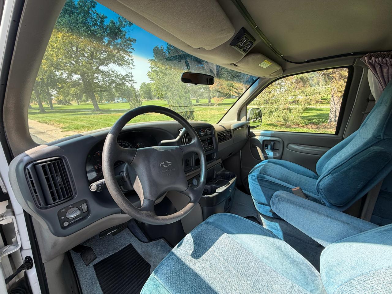Chevrolet Express G3500 2000