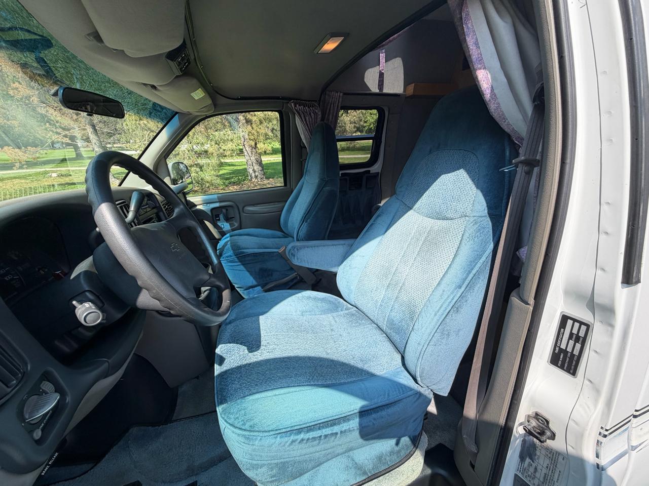 Chevrolet Express G3500 2000