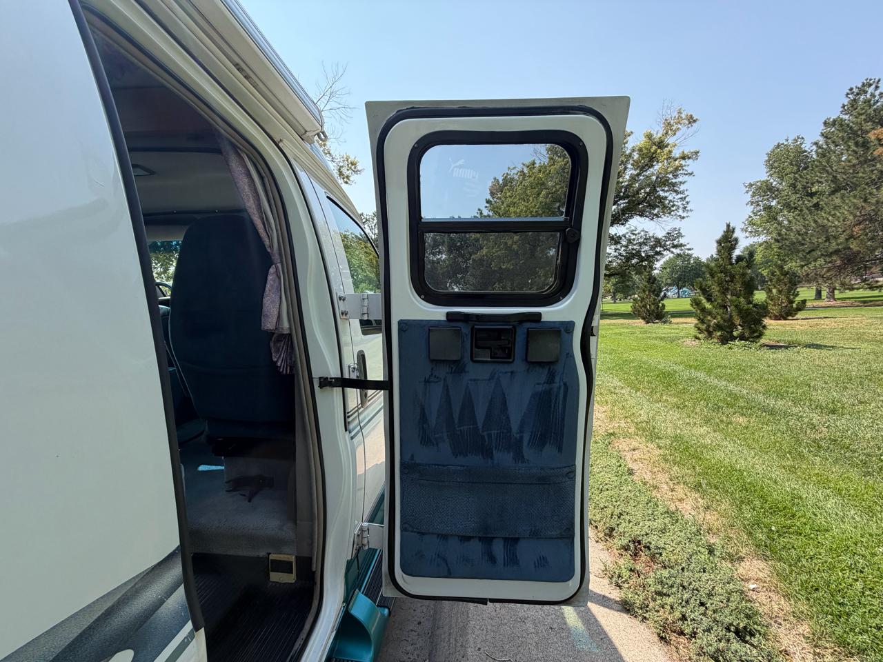 Chevrolet Express G3500 2000
