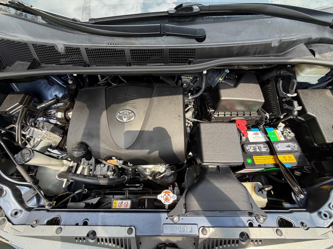 Toyota Sienna XLE 7-Passenger AWD 2019