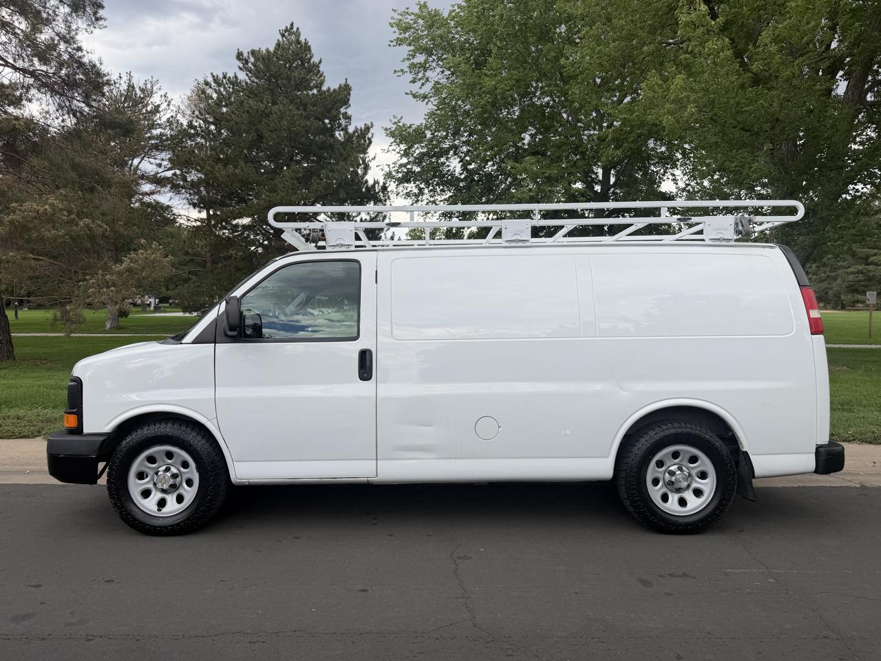 Chevrolet Express 1500 AWD Cargo 2013