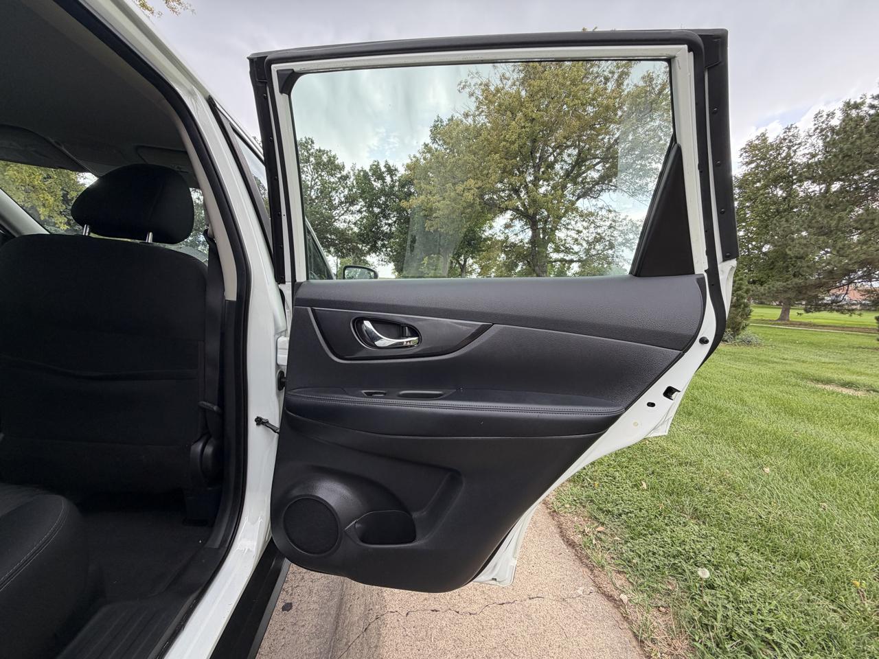 Nissan Rogue SV AWD 2018