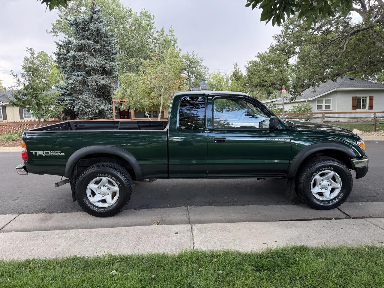 Toyota Tacoma Xtracab V6 4WD 2003