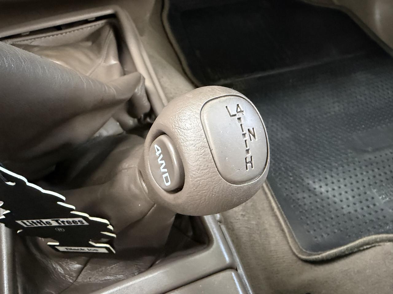 Toyota Tacoma Xtracab V6 4WD 2003