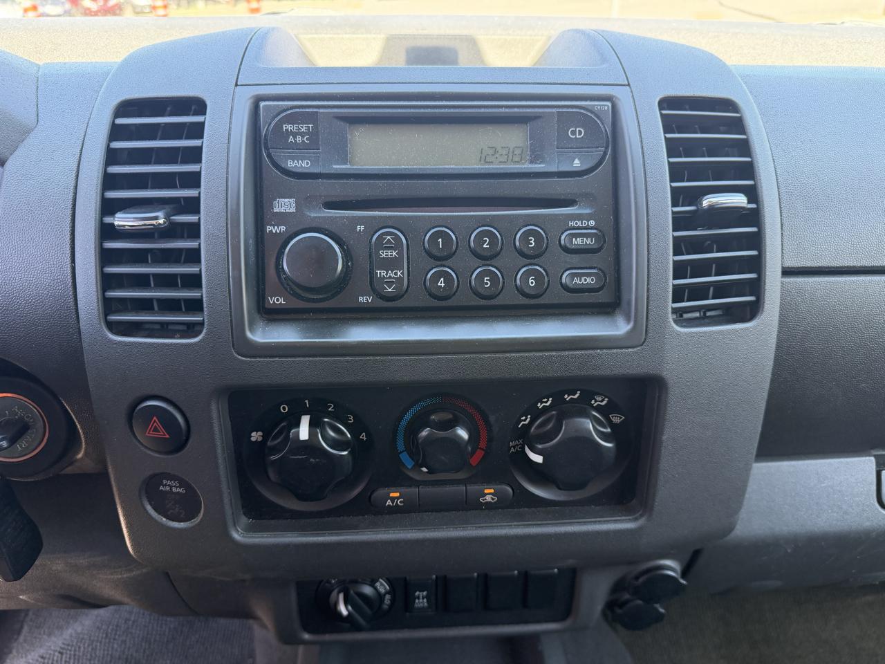 Nissan Frontier LE King Cab 4WD 2006