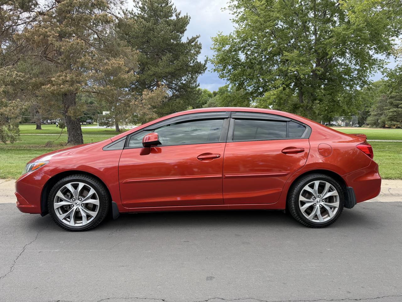 Honda Civic Si Sedan 6-Speed MT 2012