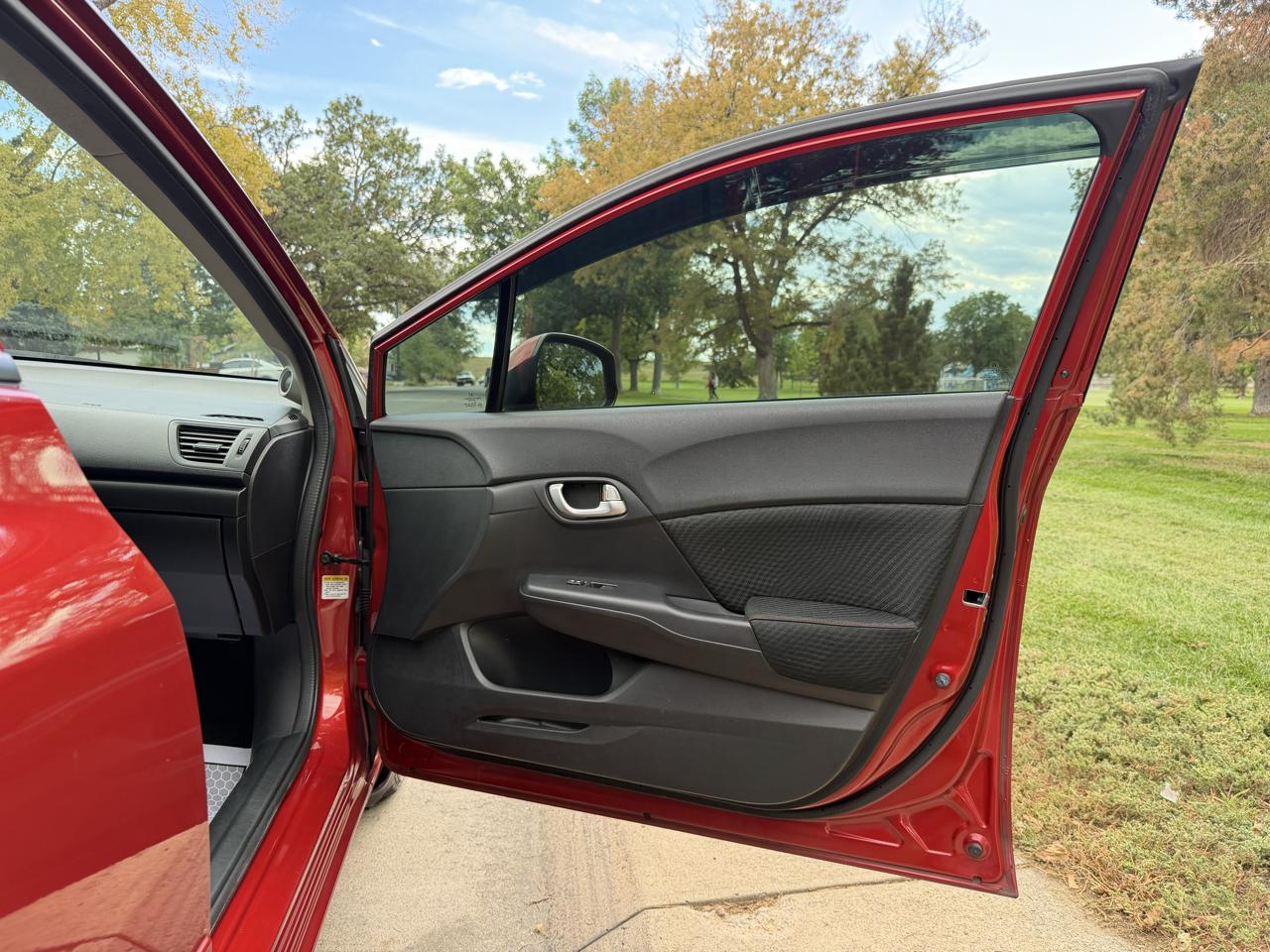 Honda Civic Si Sedan 6-Speed MT 2012