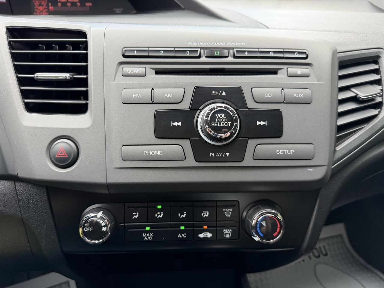 Honda Civic Si Sedan 6-Speed MT 2012